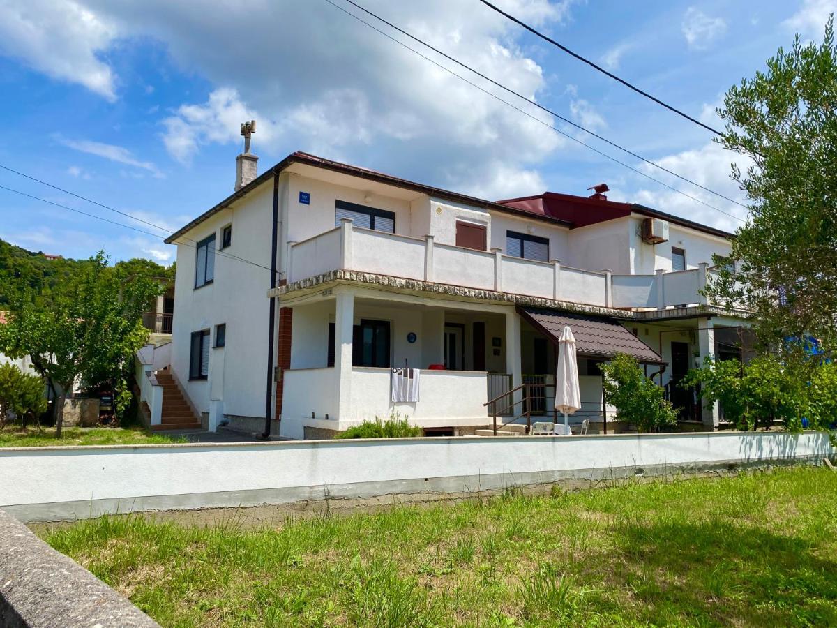 Guesthouse Simag Palit Buitenkant foto